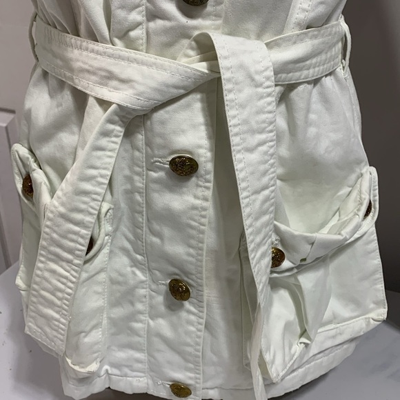 ❤️ TNTGIRLS White Jacket - Picture 3 of 5